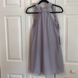 Lulu’s lilac/gray backless dress.